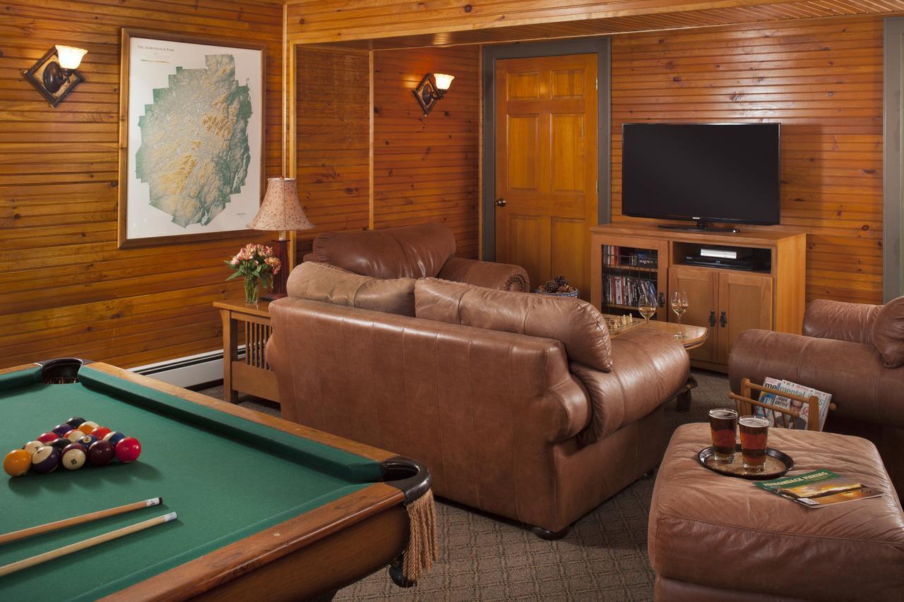 Friends Lake Inn Chestertown Room photo